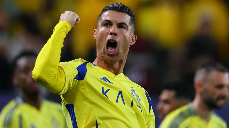 Cầu thủ ghi nhiều bàn thắng nhất thế giới: Ronaldo hay Messi?